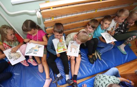 PRVI ŠOLSKI DAN SPREJEM PRVOOLČKOV UNEC 14 FOTO LJUBO VUKELIČ
